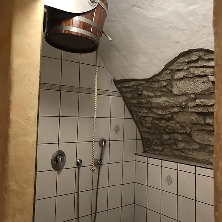 Altstadtmeise Rustika Nyaraló